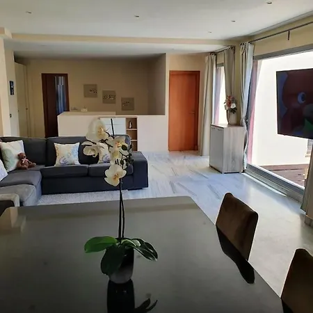 Exclusive In Benahavis Villa *